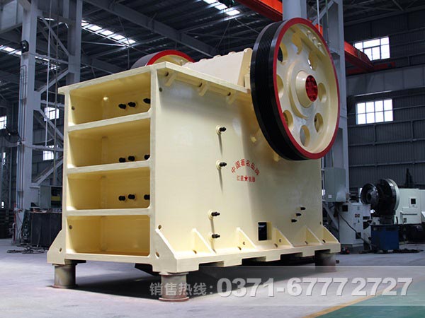 礫巖破碎、制砂全套加工設備都有什么？