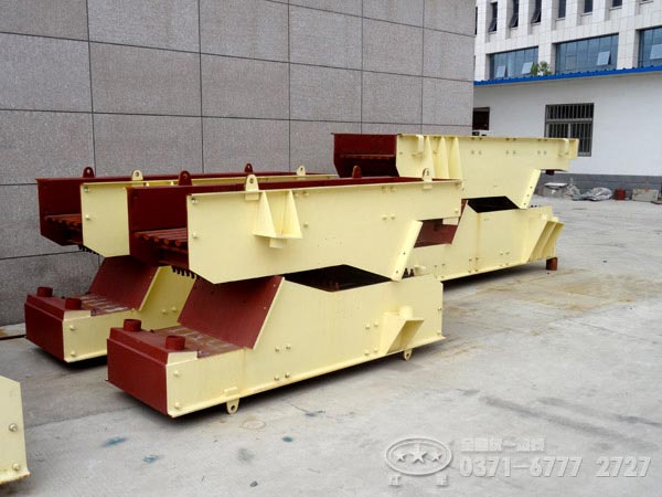 振動(dòng)給料機(jī)廠家 振動(dòng)給料機(jī)廠家