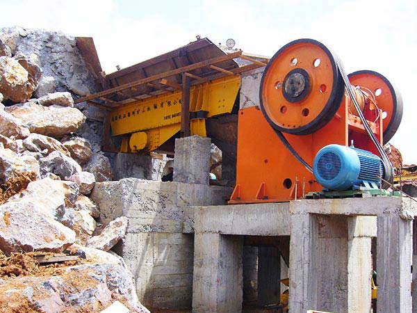 磷礦石破碎機現(xiàn)場 磷礦石破碎機現(xiàn)場