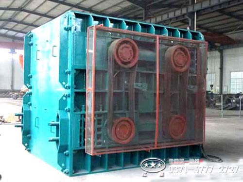 四輥式破碎機(jī) 四輥式破碎機(jī)