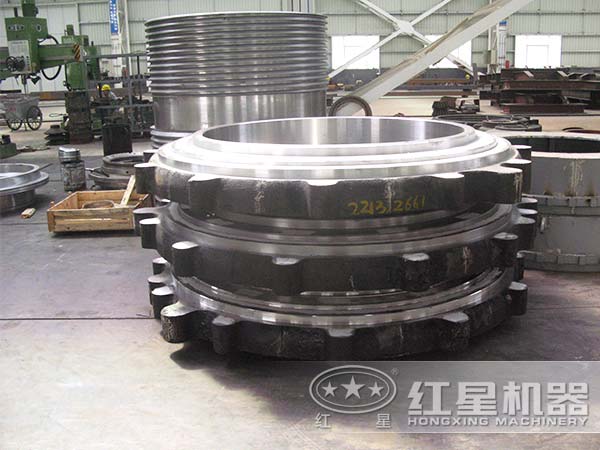 鐵礦石圓錐破碎機(jī)配件 鐵礦石圓錐破碎機(jī)配件