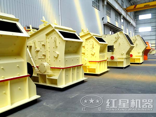 鋁礦石破碎機的不同型號展示 鋁礦石破碎機的不同型號展示