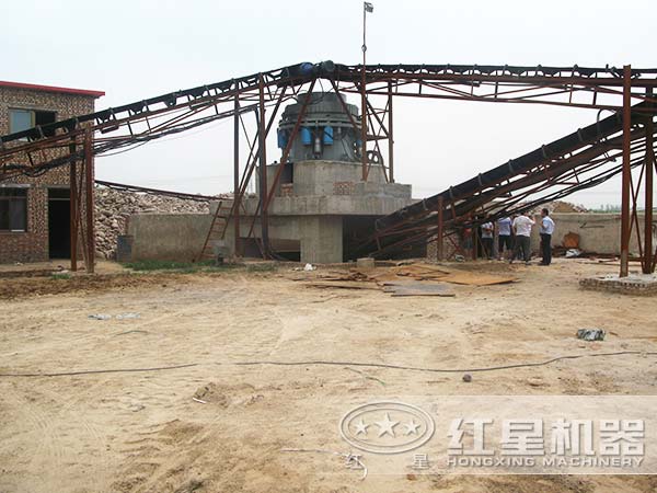 液壓圓錐破破碎現場示意圖 液壓圓錐破破碎現場示意圖