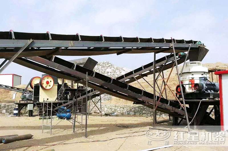 花崗巖破碎生產線作業現場 花崗巖破碎生產線作業現場