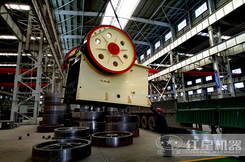 鵝卵石破碎設備發貨現場 鵝卵石破碎設備發貨現場