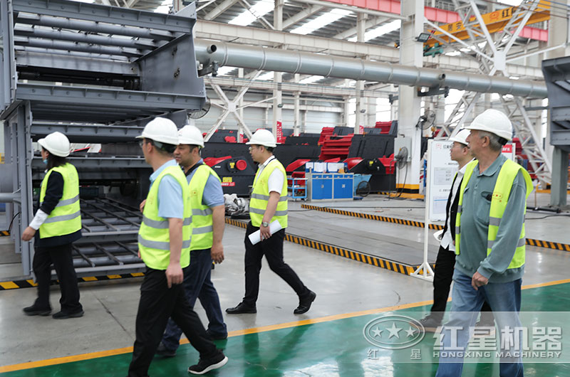 客戶來廠考察設(shè)備 客戶來廠考察設(shè)備