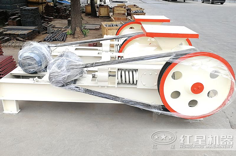 小型液壓對輥制砂機圖片 小型液壓對輥制砂機圖片