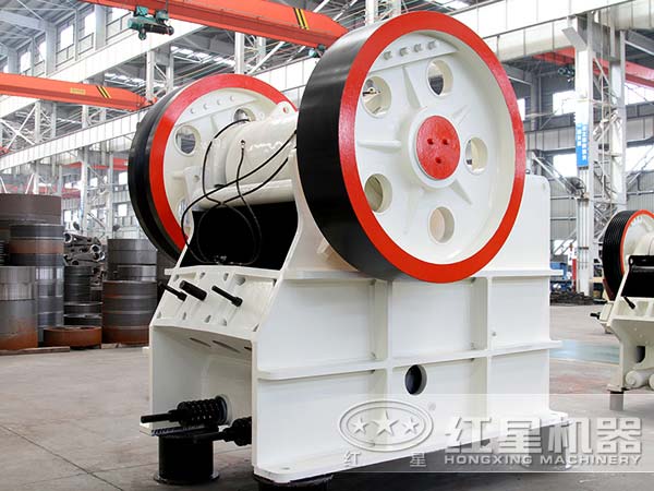 鄂式破碎機 鄂式破碎機