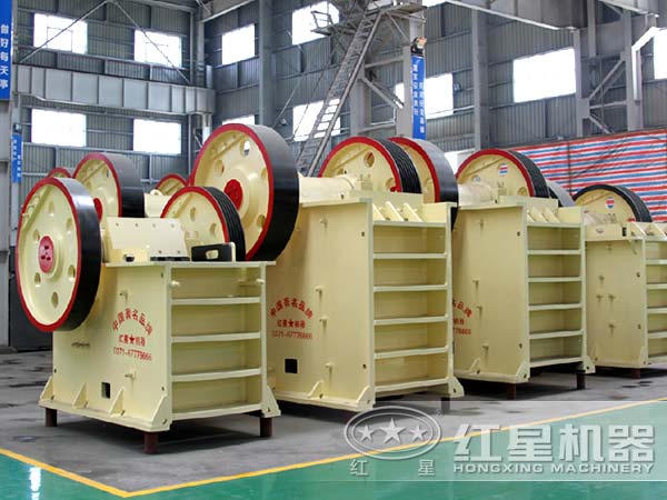 鄂式破碎機 鄂式破碎機