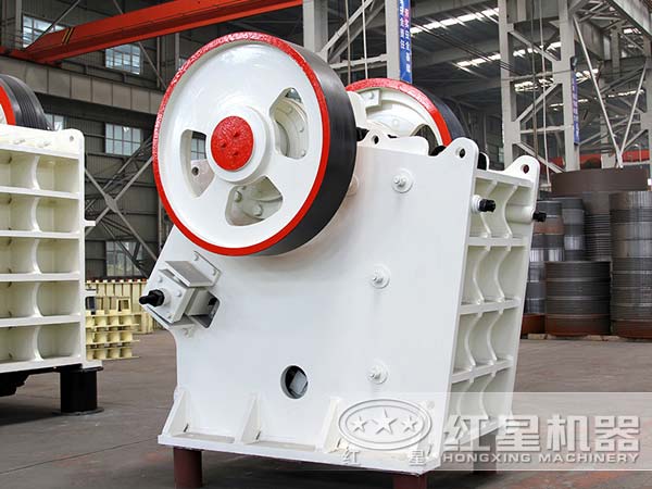 鄂式破碎機 鄂式破碎機