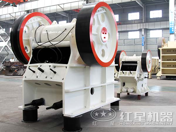 鄂式破碎機 鄂式破碎機