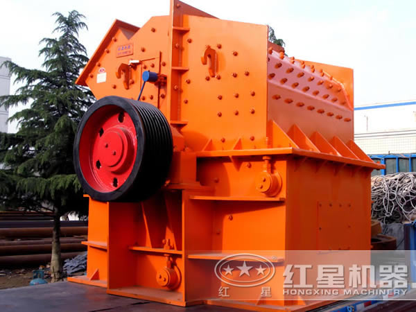 不同角度下的鵝卵石細碎機 不同角度下的鵝卵石細碎機