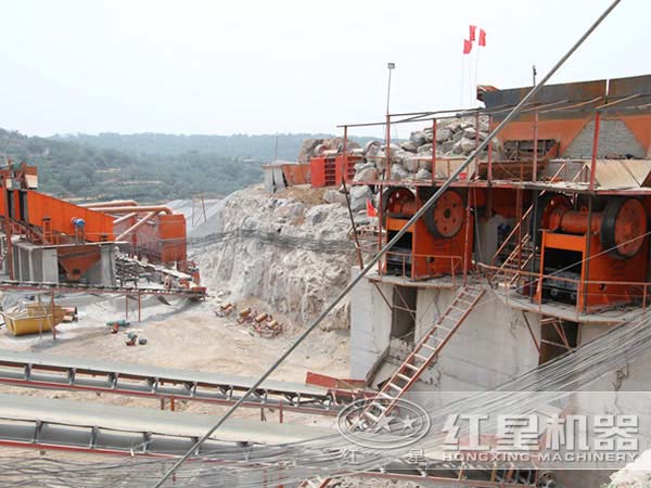 粗碎顎式破碎機 粗碎顎式破碎機