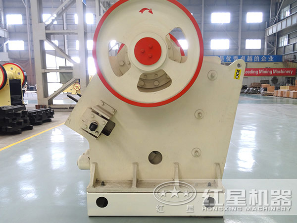 河南歐版鄂式破碎機 河南歐版鄂式破碎機