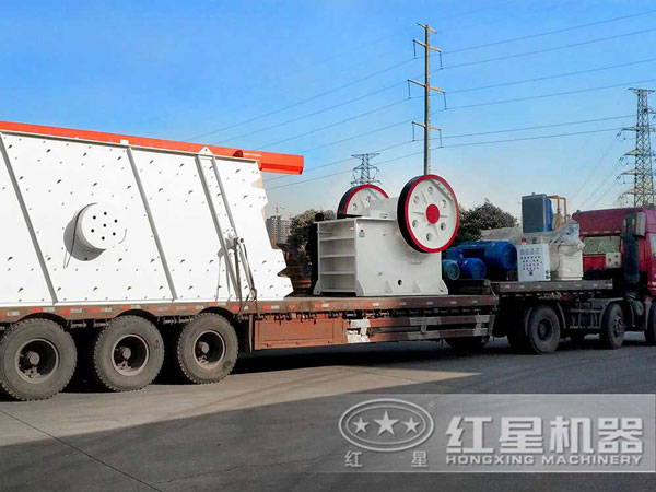 大型環保鵝卵石碎石機即將發貨 大型環保鵝卵石碎石機即將發貨