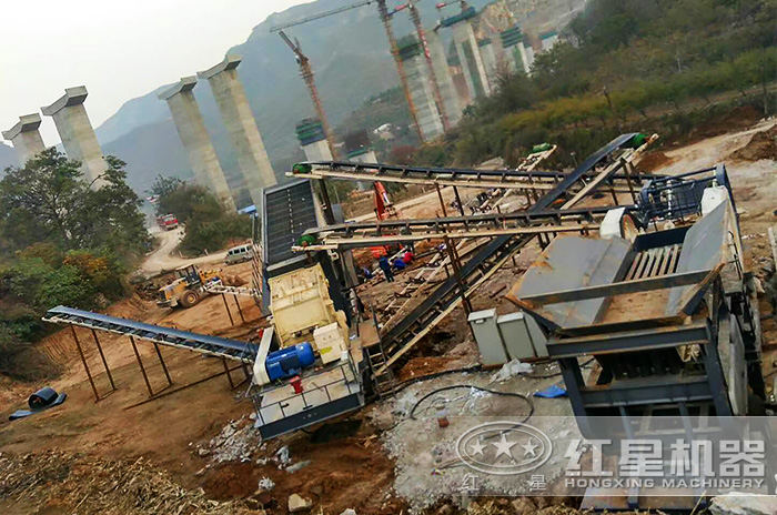 山西運(yùn)城建筑垃圾移動(dòng)破碎處理現(xiàn)場 山西運(yùn)城建筑垃圾移動(dòng)破碎處理現(xiàn)場