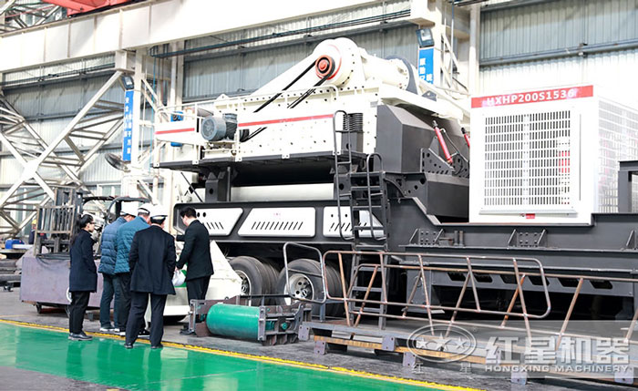 用戶來廠考察建筑垃圾處理器 用戶來廠考察建筑垃圾處理器