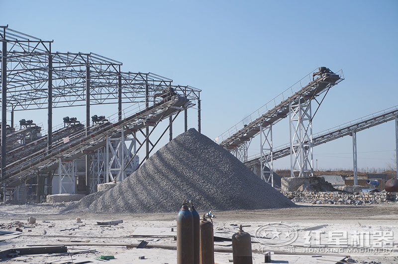 人工碎石制備現場 人工碎石制備現場