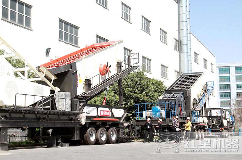 紅星技術經理陪同用戶參觀考察移動設備 紅星技術經理陪同用戶參觀考察移動設備