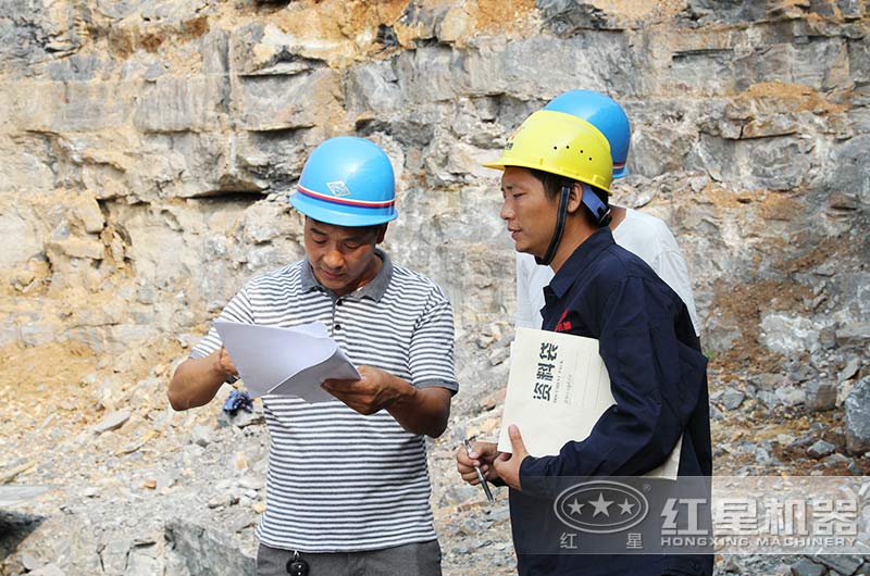 紅星技術人員現場勘察為用戶設計生產方案 紅星技術人員現場勘察為用戶設計生產方案