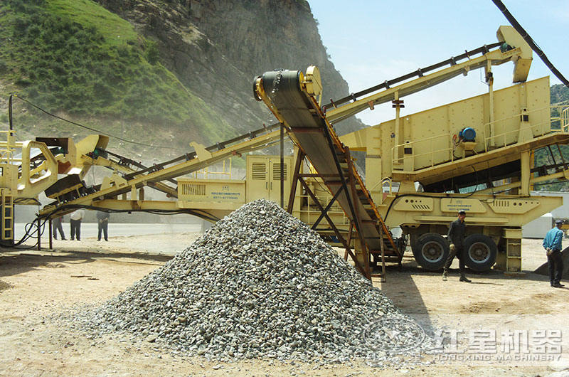 周邊輪胎移動圓錐破碎站生產現場 周邊輪胎移動圓錐破碎站生產現場