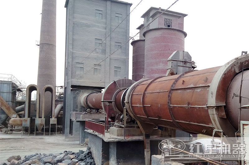處理石灰石生料的回轉窯 處理石灰石生料的回轉窯