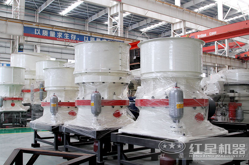 不同規(guī)格型號(hào)的圓錐式破碎機(jī) 不同規(guī)格型號(hào)的圓錐式破碎機(jī)