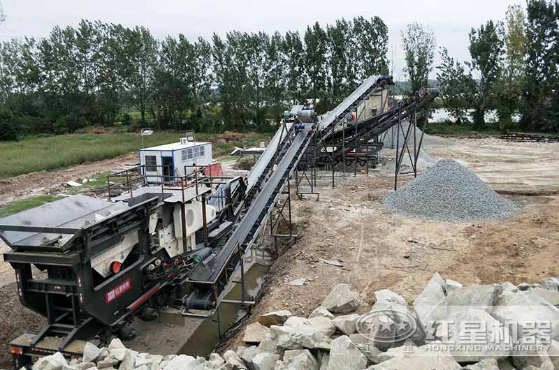 汽車破碎機(jī)作業(yè)現(xiàn)場 汽車破碎機(jī)作業(yè)現(xiàn)場