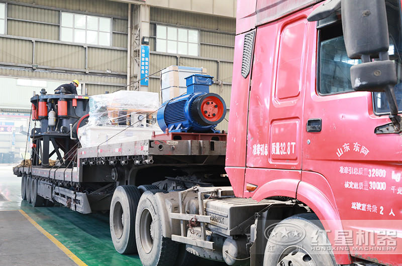 紅星圓錐式破碎機裝車現場 紅星圓錐式破碎機裝車現場