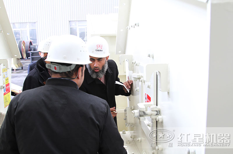 國(guó)外用戶來廠考察 國(guó)外用戶來廠考察