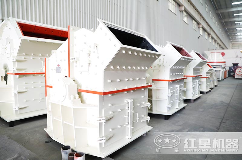 多種規(guī)格的細(xì)碎機(jī) 多種規(guī)格的細(xì)碎機(jī)