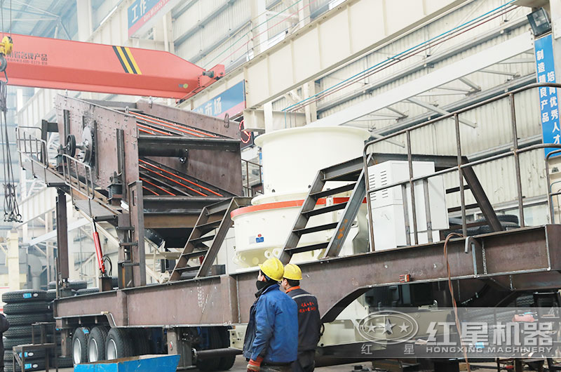 配置HVI系列的移動制砂機生產(chǎn)車間 配置HVI系列的移動制砂機生產(chǎn)車間