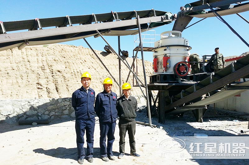 硬巖石子破碎生產(chǎn)客戶現(xiàn)場 硬巖石子破碎生產(chǎn)客戶現(xiàn)場