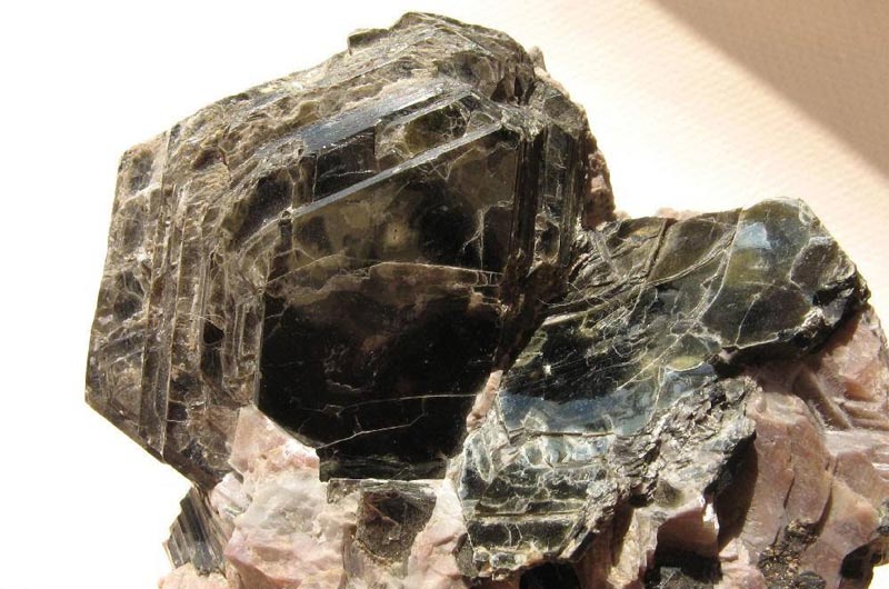 可用來研磨云母的磨粉機|云母磨粉機設(shè)備推薦