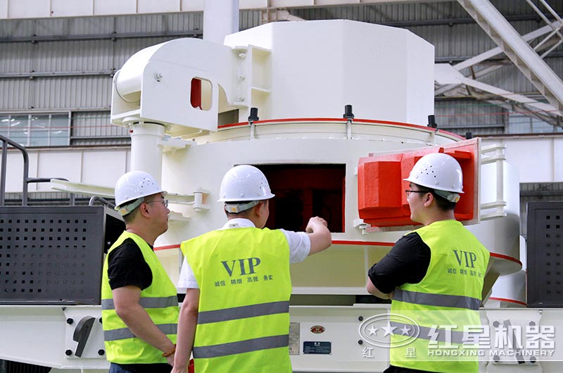 陜西咸陽用戶來廠考察選購石頭磨沙機設備 陜西咸陽用戶來廠考察選購石頭磨沙機設備