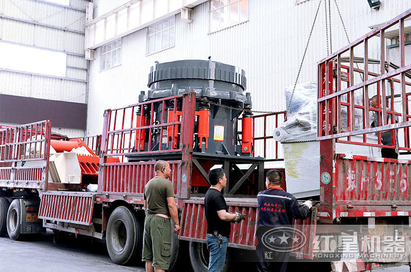 又一臺紅星圓錐破裝車即將發貨至山東廊坊 又一臺紅星圓錐破裝車即將發貨至山東廊坊