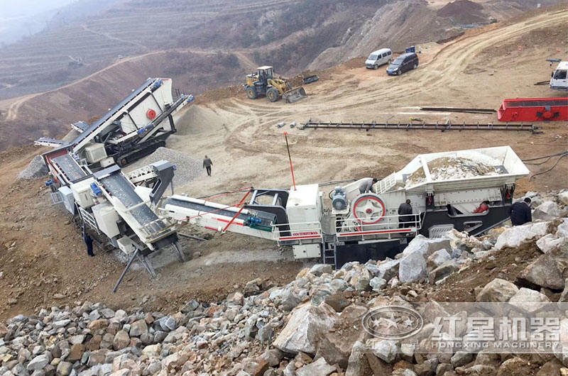 山東客戶移動(dòng)式打砂機(jī)工作現(xiàn)場(chǎng) 山東客戶移動(dòng)式打砂機(jī)工作現(xiàn)場(chǎng)