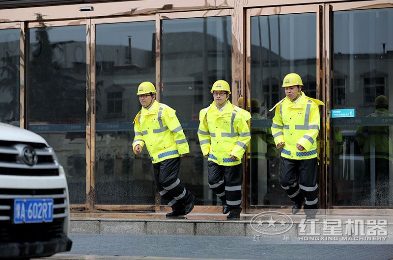 紅星售后人員隨時待命為您服務 紅星售后人員隨時待命為您服務