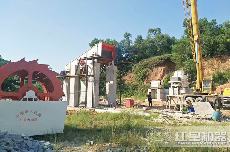 青石制砂洗砂設備安裝現場 青石制砂洗砂設備安裝現場