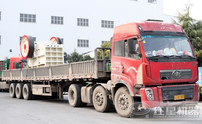 人工破碎混凝土用什么機(jī)器？選擇顎破機(jī)，大產(chǎn)量，運(yùn)行可靠