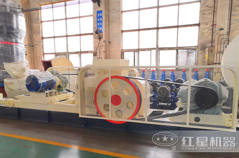 擠壓式破碎原理的對輥式煤用破碎機 擠壓式破碎原理的對輥式煤用破碎機