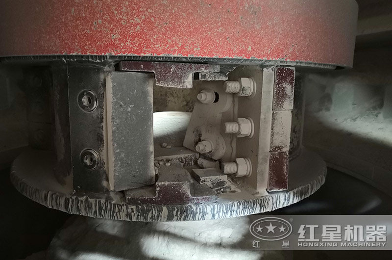 VSI磨沙機內部細節圖 VSI磨沙機內部細節圖