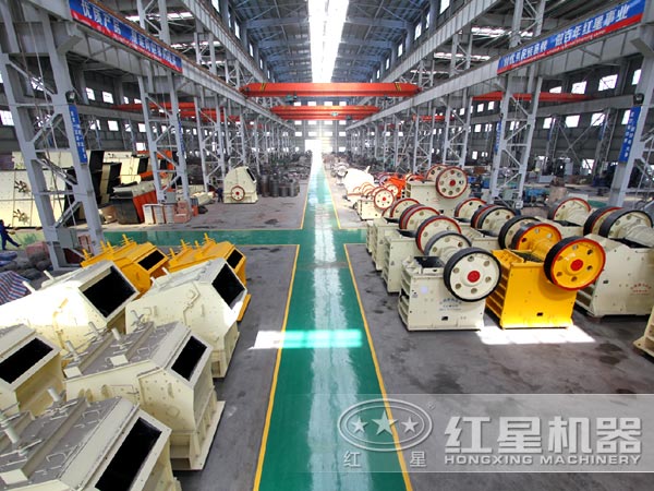 哪款破碎機更適合石料破碎生產線的細碎加工？